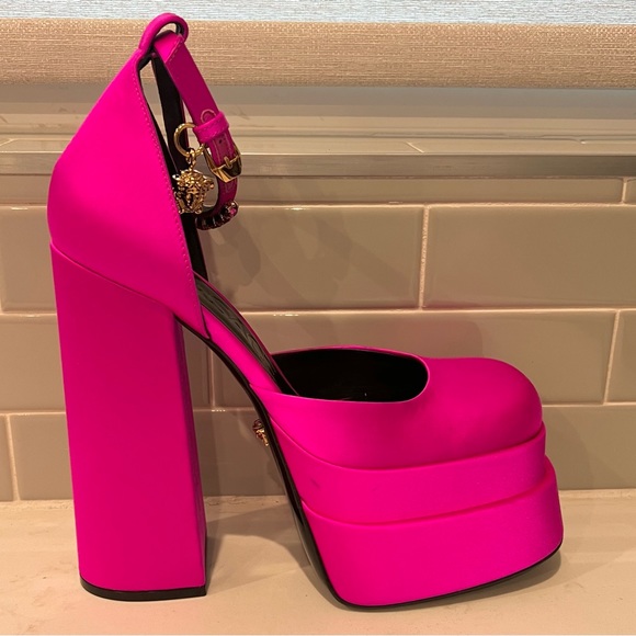 Versace Fuchsia Aevitas Single Platform Pumps - Picture 6 of 14